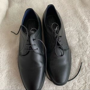 Men dress up shoes